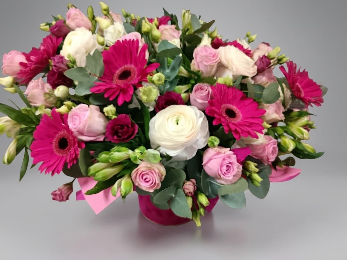 Berry Blush & Roses — Kastes, LZ Flowers Rēzekne