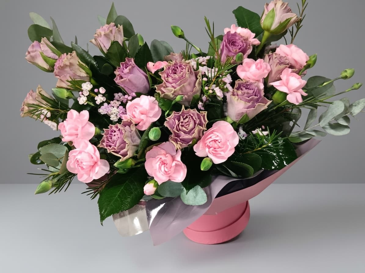Dusty Rose Elegance — Kastes, LZ Flowers Rēzekne